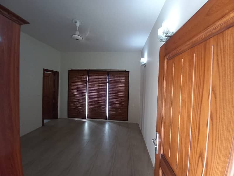 10 Marla Full Basement House For Sale in DHA Phase 5 16