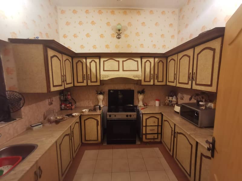 9 Marla, 3 Beds 3 baths neat and clean portion, Tajbagh Scheme Lahore 5