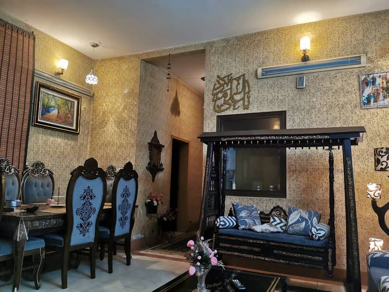 9 Marla, 3 Beds 3 baths neat and clean portion, Tajbagh Scheme Lahore 9