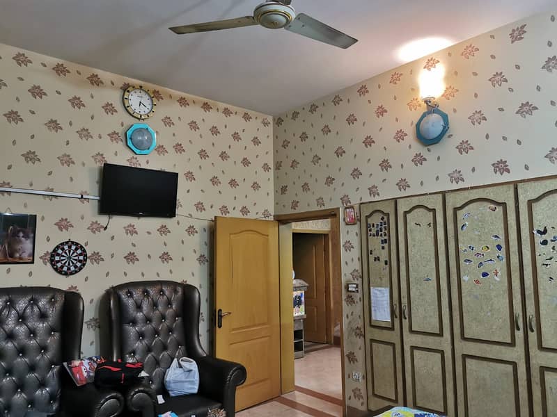 9 Marla, 3 Beds 3 baths neat and clean portion, Tajbagh Scheme Lahore 11