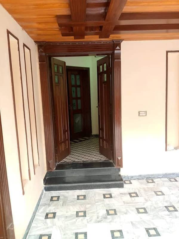 8 Marla House For Sale in Bahria Town Lahore 3