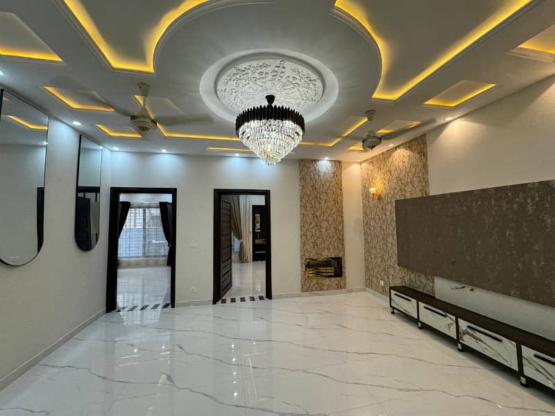 A BEAUTIFUL 10 MARLA HOUSE FOR SALE IN GULMOHAR BLOCK SECTOR C BAHRIA TOWN LAHORE 31