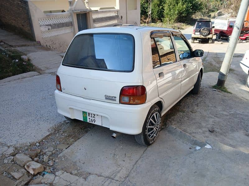 Daihatsu Cuore 2004 1