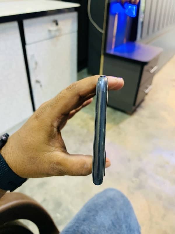 iphone 8plus 64gb 3