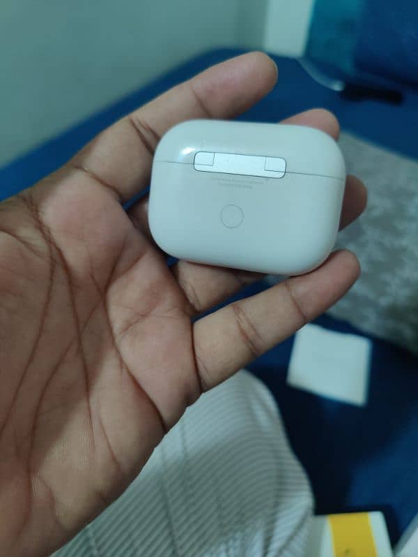 Apple AirPods pro 2nd generation 2