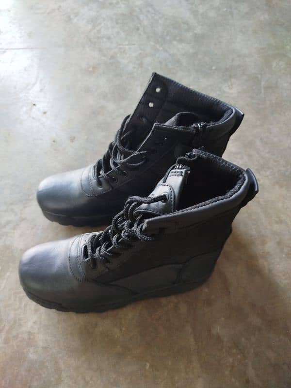 black orignal Delta New shoes imported From Dubai (Size 40) 0