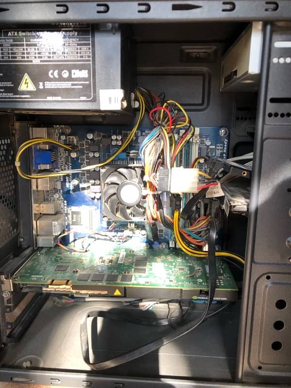 Computer setup with graphic card 4