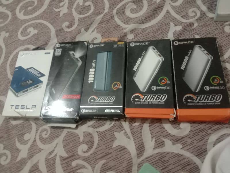 Space Brand Tested 10000mah Power Banks 4