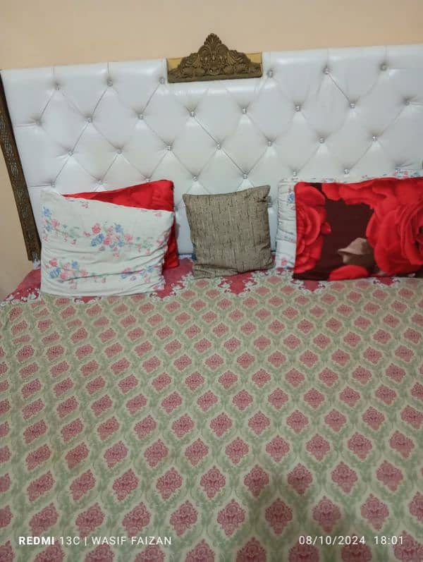 Furniture (Bed, Cupboards, Devider, Singar, Showcase) 0