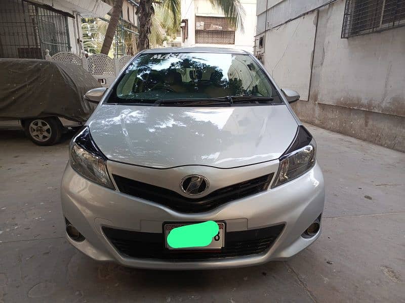 Toyota Vitz 2013 5