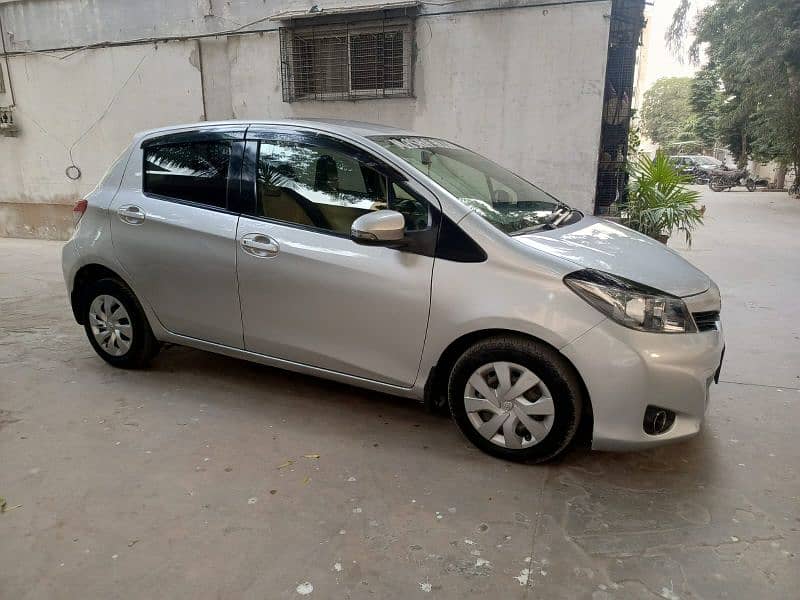 Toyota Vitz 2013 6