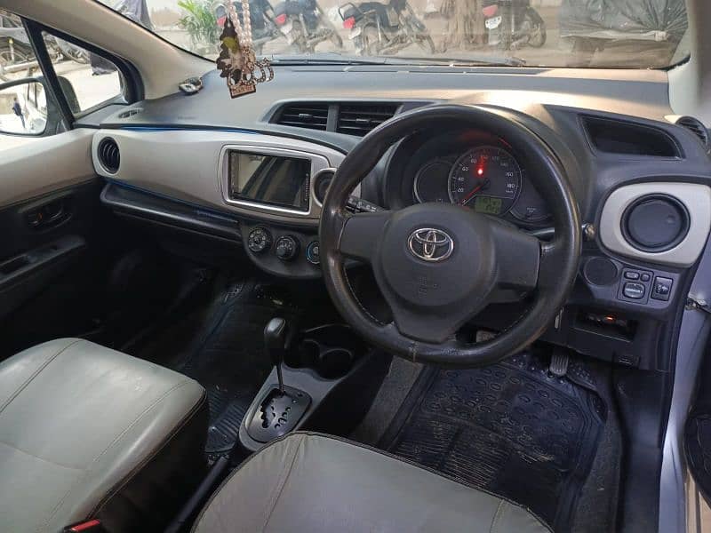 Toyota Vitz 2013 16