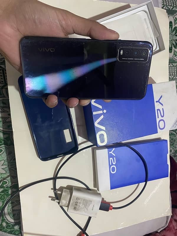 Vivo Y20 4/64 with Original Box Charger 9