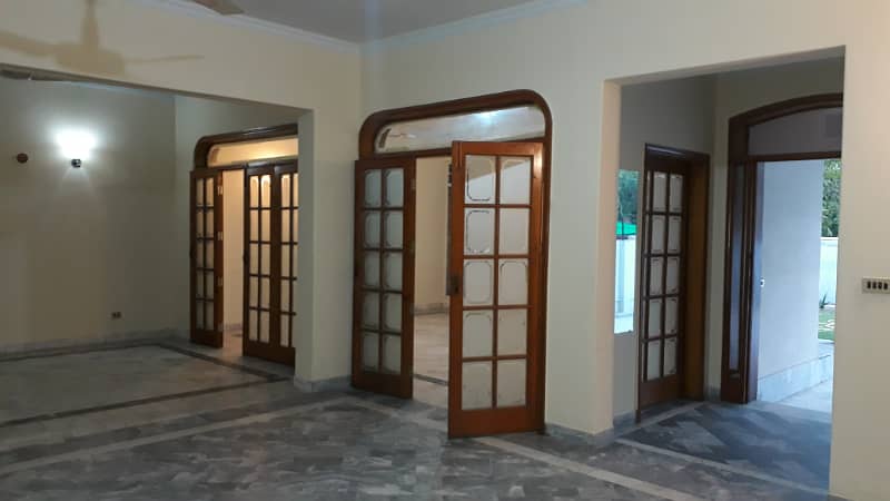 DHA 1 Kanal Wonderful Double Unit Bungalow For Rent In Phase 3 4