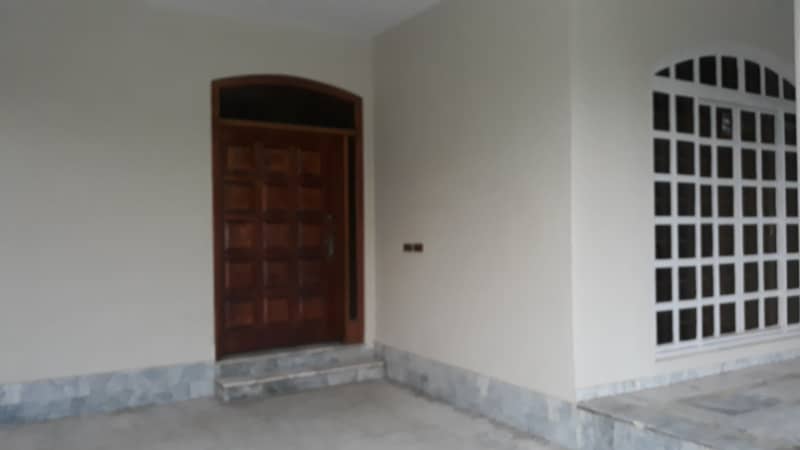 DHA 1 Kanal Wonderful Double Unit Bungalow For Rent In Phase 3 29