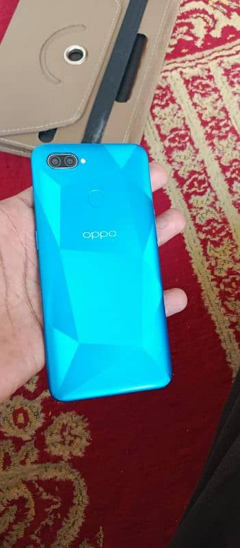 oppoA12for sale in 9 by 10 condition with original box and charger 6