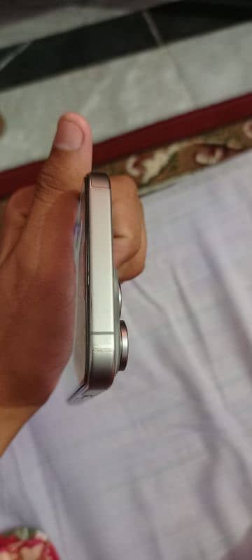 Iphone 15pro max 256gb jv 4