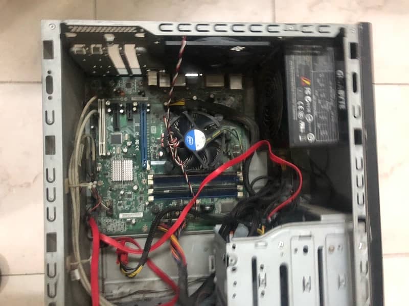 Gaming pc with Core i7 2600k and Rx 580 8gb 6