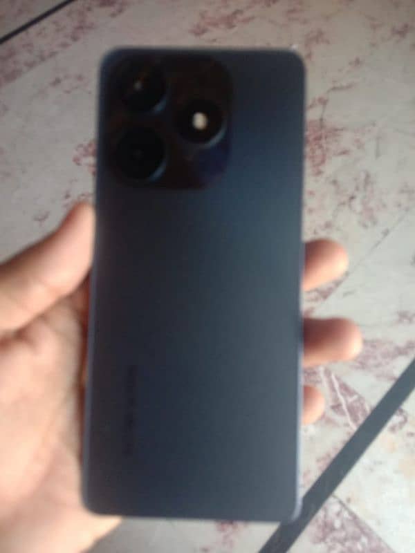 Tecno spark 10 pro 4