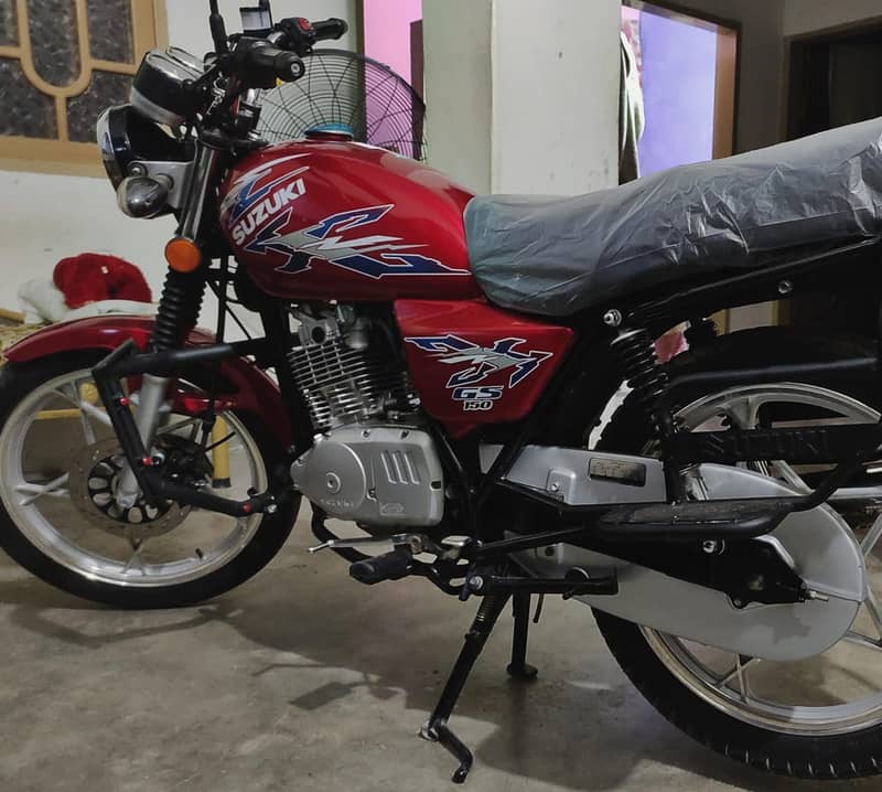 Suzuki gs150se red 0