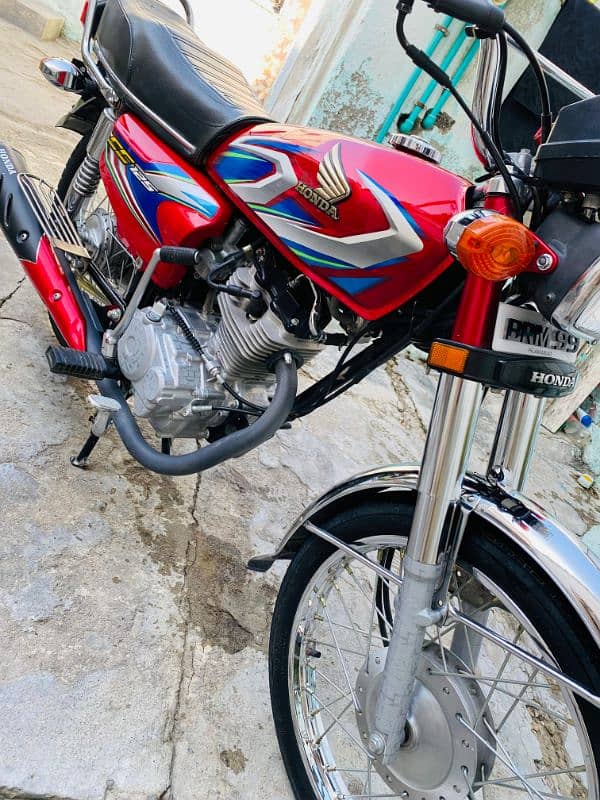 Honda 125 model 2022 lush condition 1