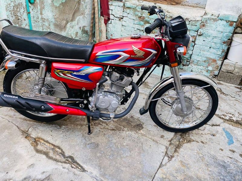 Honda 125 model 2022 lush condition 2