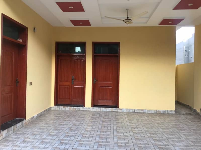 10 marla upper portion for rent in wapda town ph1 0