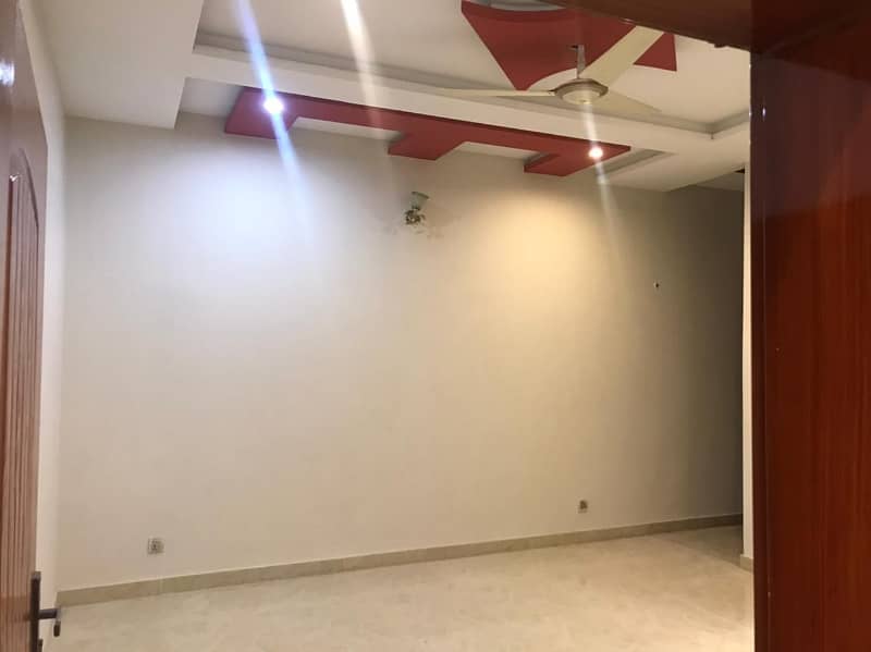 10 marla upper portion for rent in wapda town ph1 4