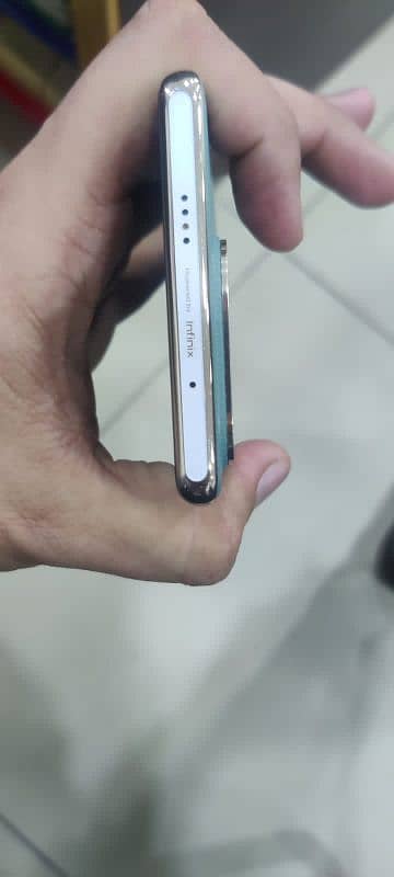 Infinix Zero 30 3