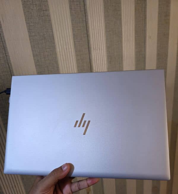 HP elite book touch 32/512 5