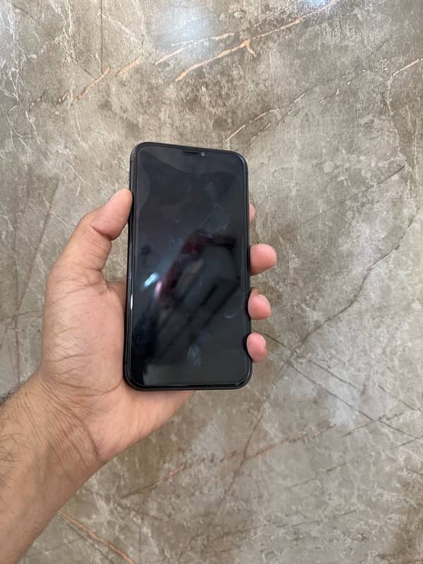 Iphone 11 128gb dual sim PTA approved 4