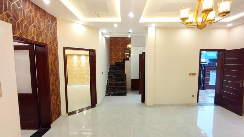 05 MARLA HOUSE FOR SALE LDA APPROVED GAS AVAILABLE IN EASTERN BLOCK PHASE 1 BAHRIA ORCHARD LAHORE 12