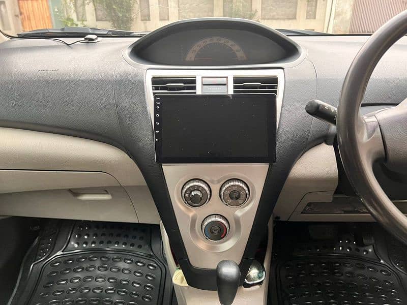 Toyota Belta 2010 7