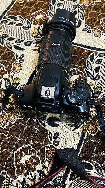 Canon 1300d with 70 250mm lenz 03456495407 0