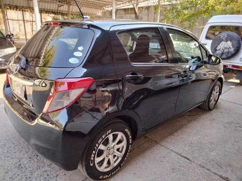 Toyota Vitz 2012 5