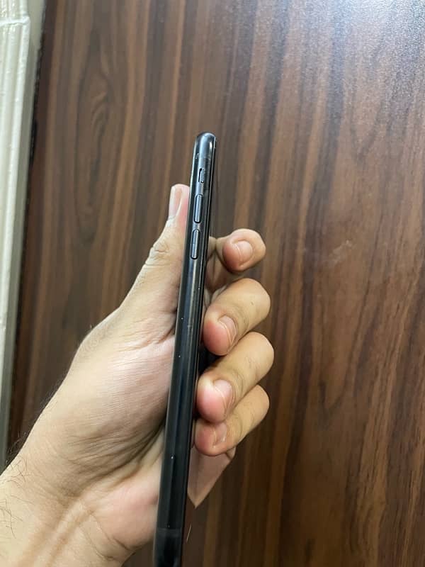 iPhone XR Non Pta Factory Unlock 64gb 0