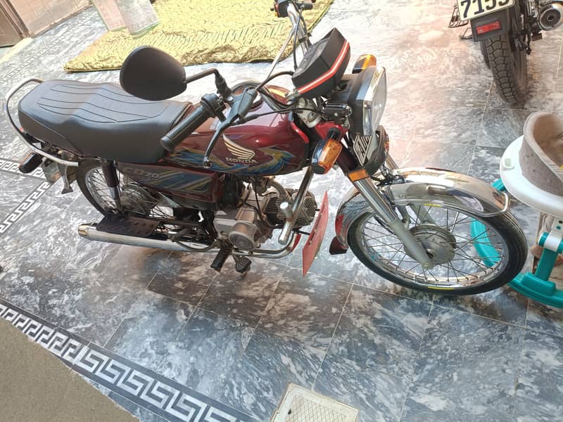 Honda CD 70 lush condition, no rust 3