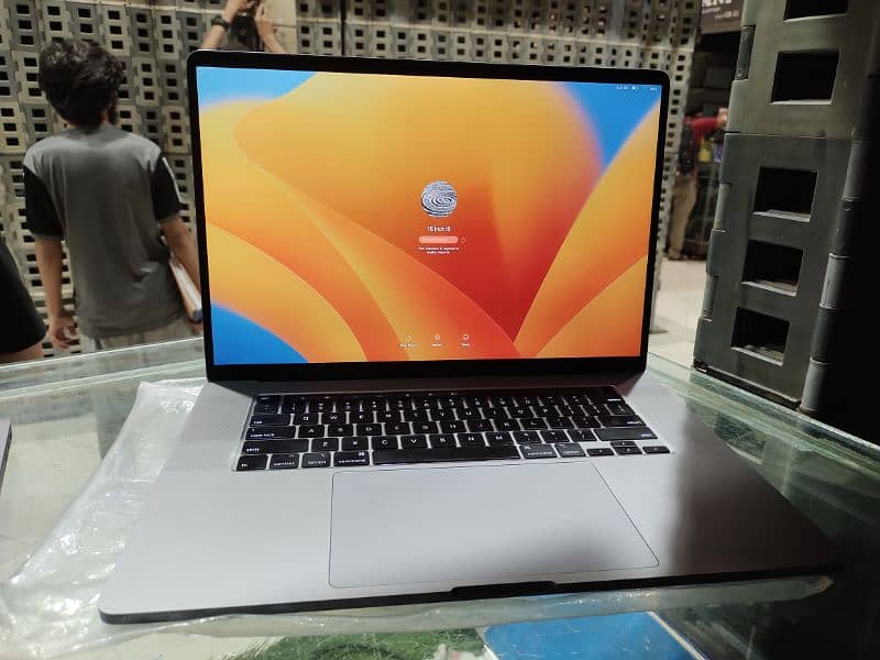 MACBOOK PRO 2019 16INCH CORE I. 9 16/1TB 0