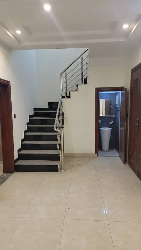 5.5 Marla Beautiful House Available On Prime Location For Sale In A Extension Citi Housing Sialkot 9