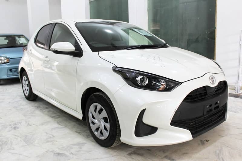 Yaris Hatchback 2022 4