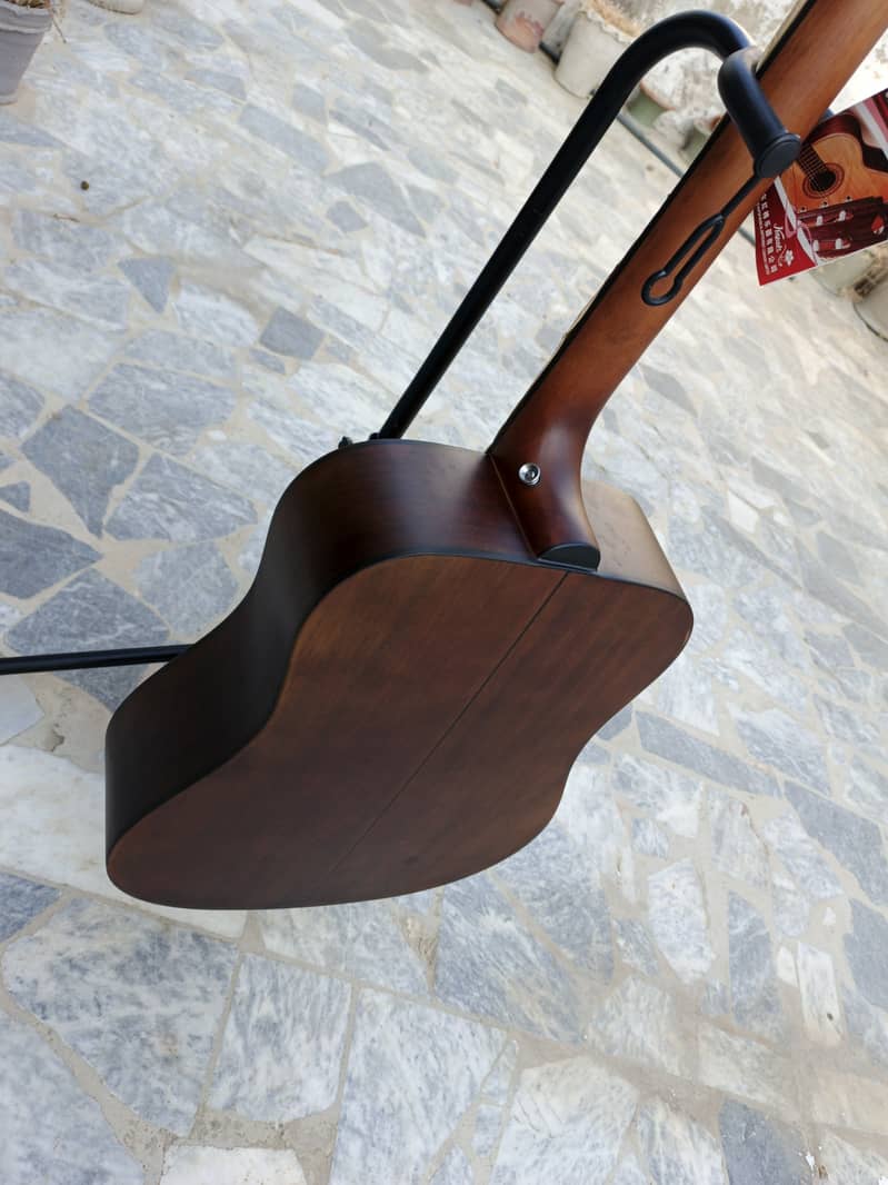 Guitar With Bag and Picks 16