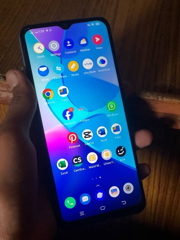 Vivo y20 4+1/64 gb 3