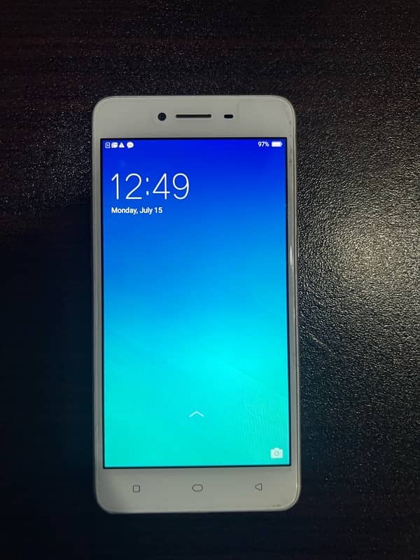 Oppo A37F 0