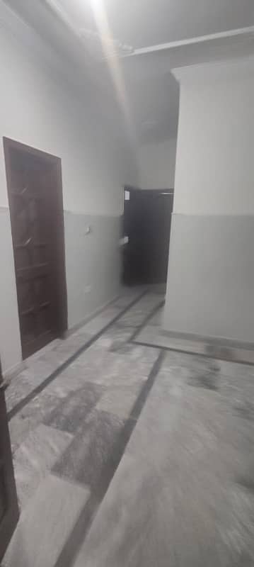 Ground portion house for rent. Location paris city g block. H13. 9