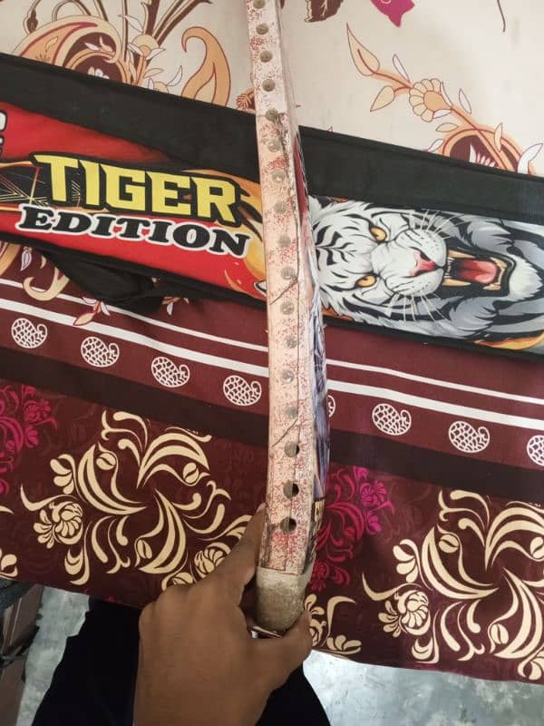 rawalacaot wood bat for sale light weight with original cover 5