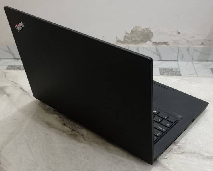 LENOVO ThinkPad i5 8th Gen 256GB m. 2Nvme 8