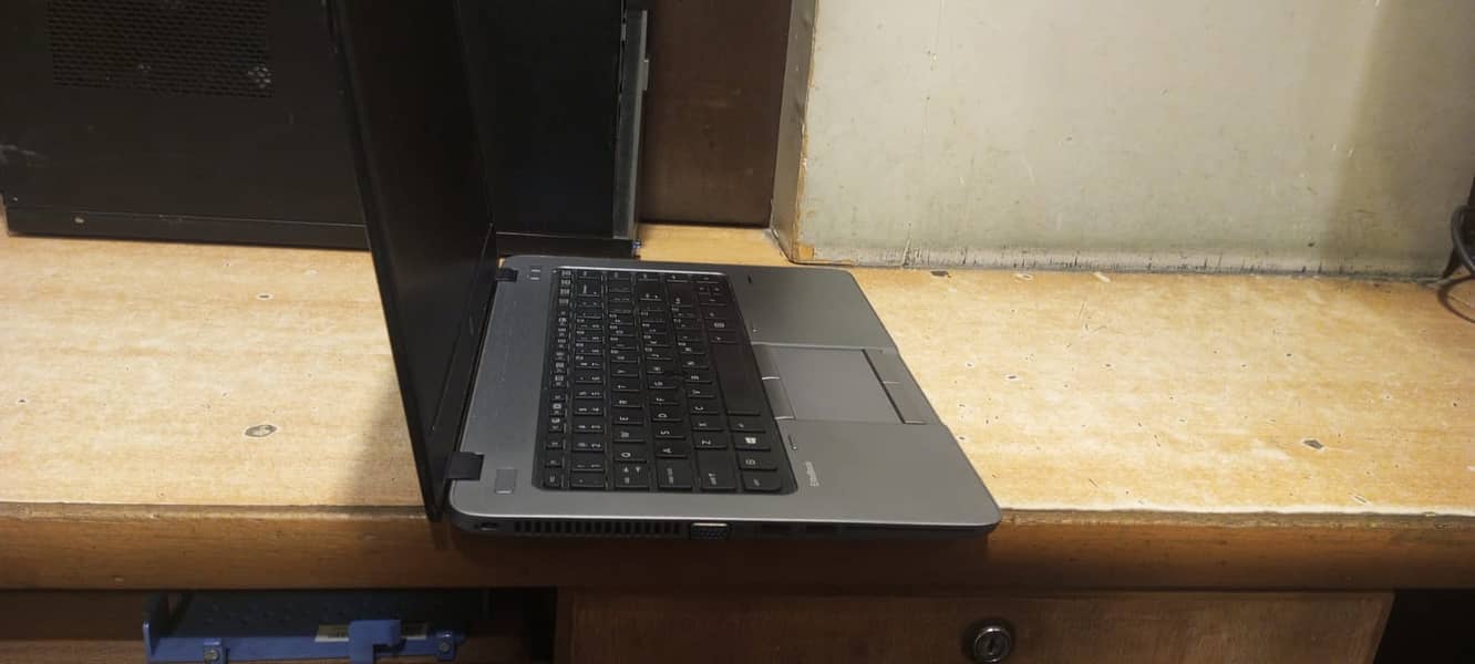 HP Elitebook 840 G1 8GB Ram, 128GB NVME, 500GB Hard Drive 1