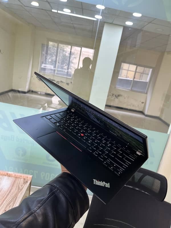 Lenovo ThinkPad T14s i7-10th touch screen laptop for sale 3