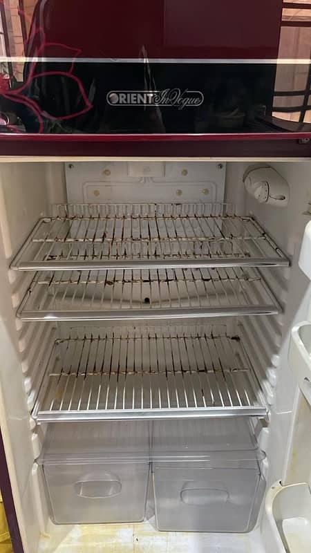 orient refrigerator outclass like brand new 2