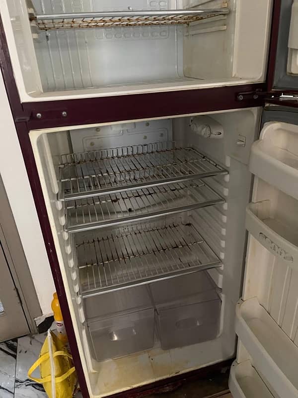 orient refrigerator outclass like brand new 6